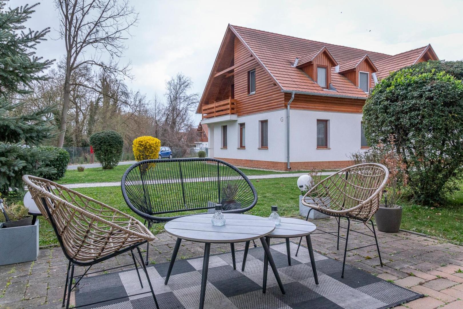Birdie Apartman Zalacsány Exteriér fotografie